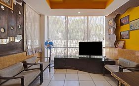 Oyo Flagship 80463 Hotel Mini Palace Vadodara India